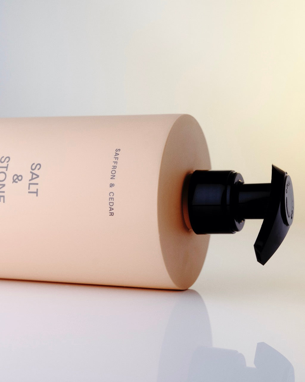 Body Lotion Saffron & Cedar, 450ml