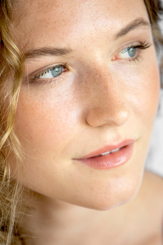 Natural Almond Mascara - dark brown, 10ml