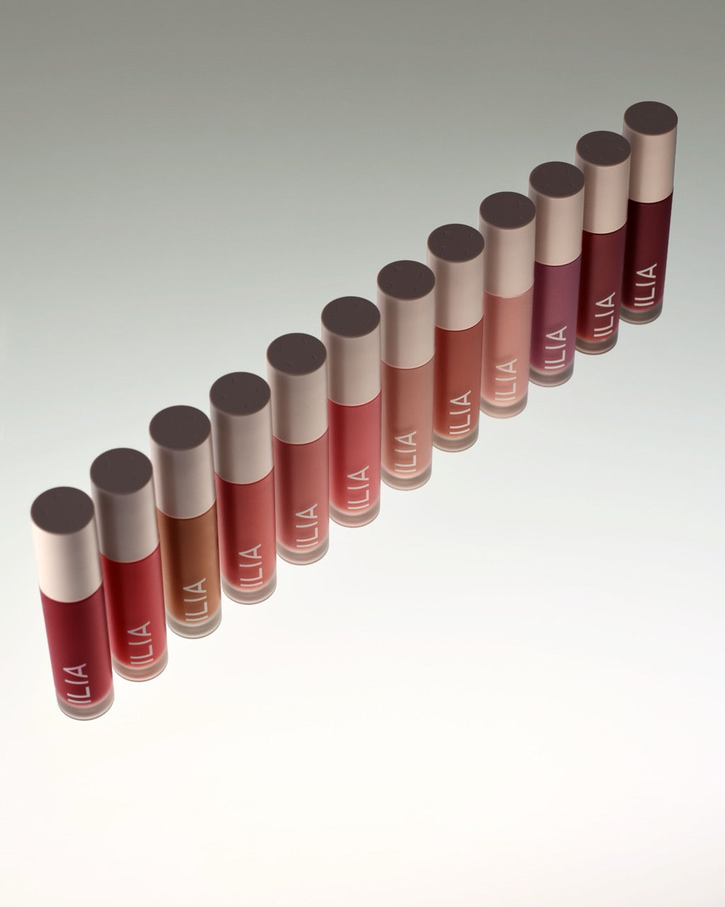 Overglaze Hydrating Lip Gloss - Studio, 5ml