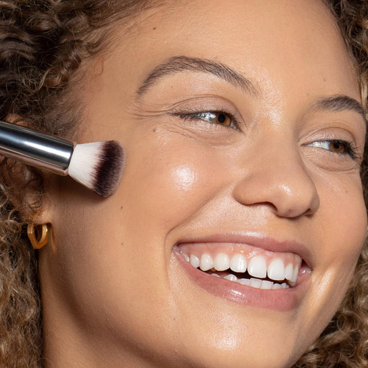 ILIA Beauty Complexion Brush - Teint-Pinsel – Foundation einarbeiten