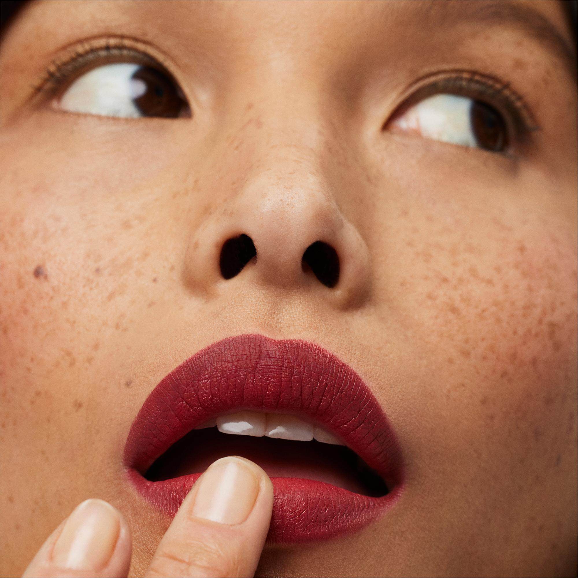 ILIA Beauty Lip Sketch Hydrating Crayon Kiln