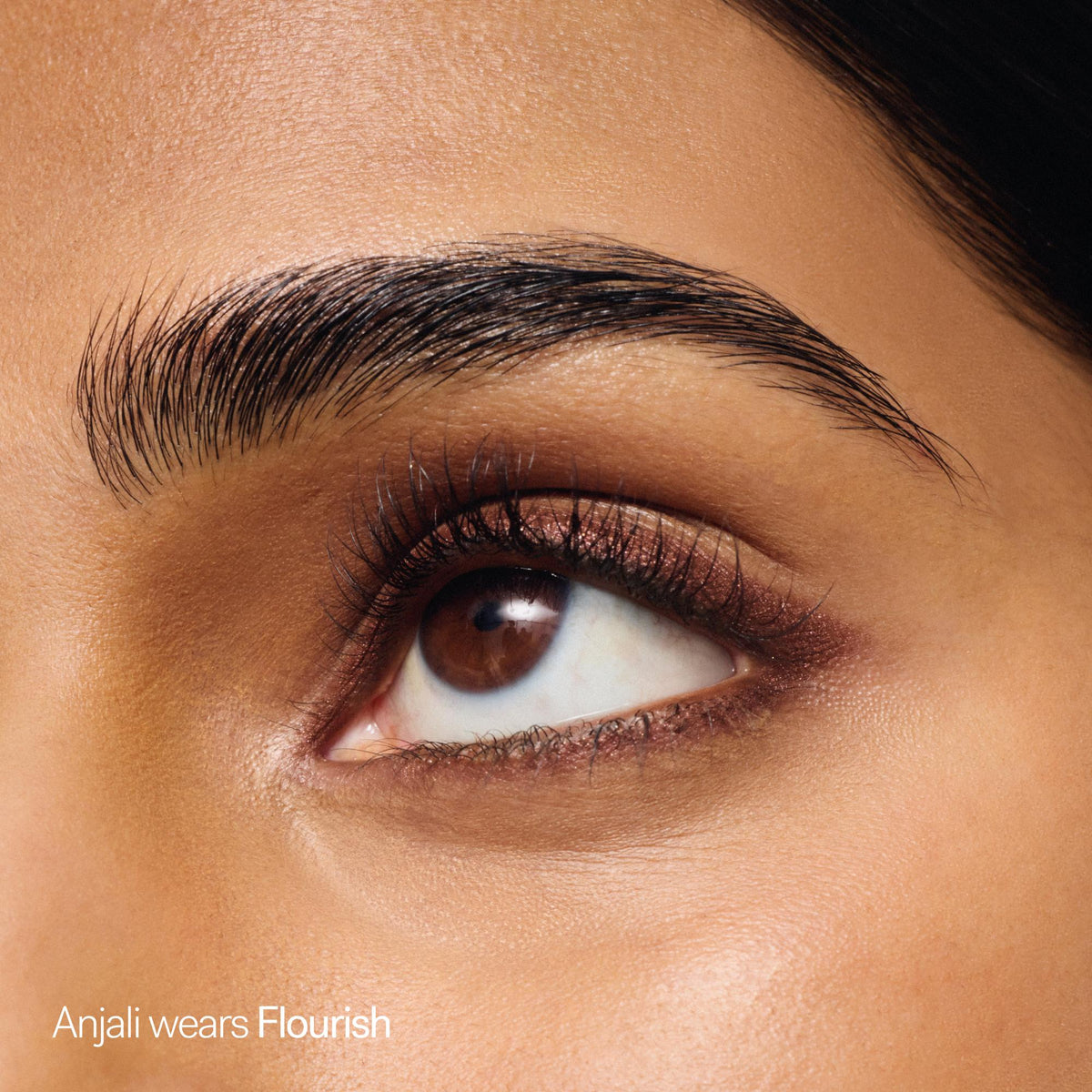 ILIA Beauty Thru Line Waterproof Eyeliner Flourish – am Auge