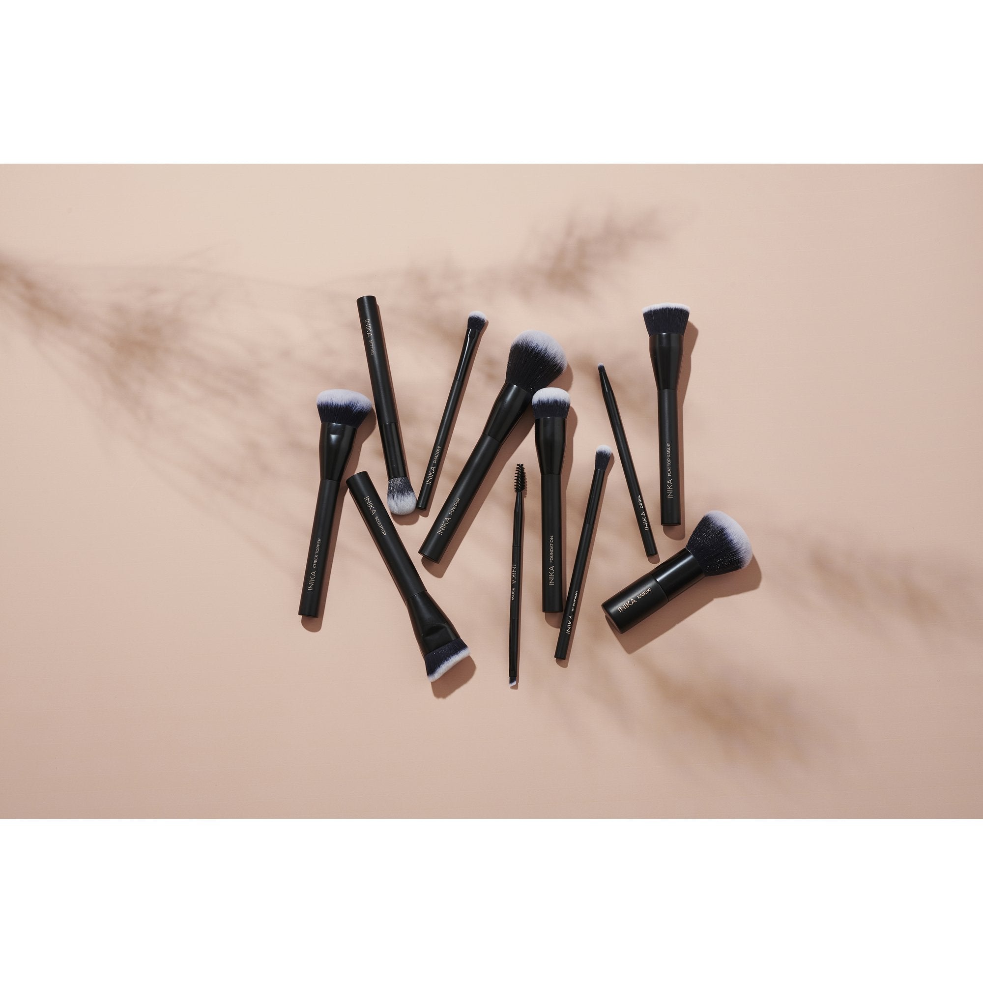 INIKA Organic Radiant Glow Veil Primer Lifestyle