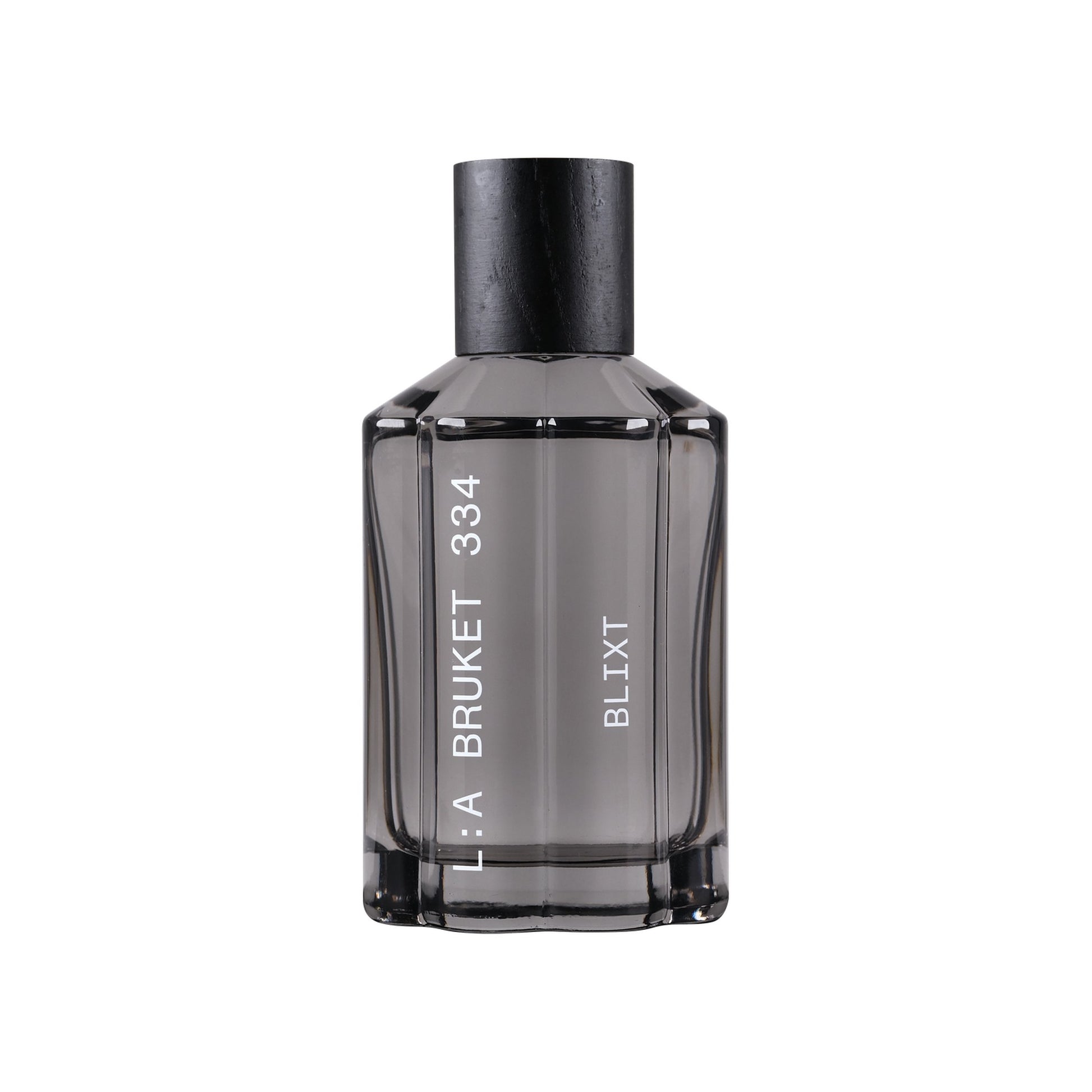 No 334 Blixt: L:A BRUKET No 334 Blixt Eau de Parfum – Flakon vor weißem Hintergrund