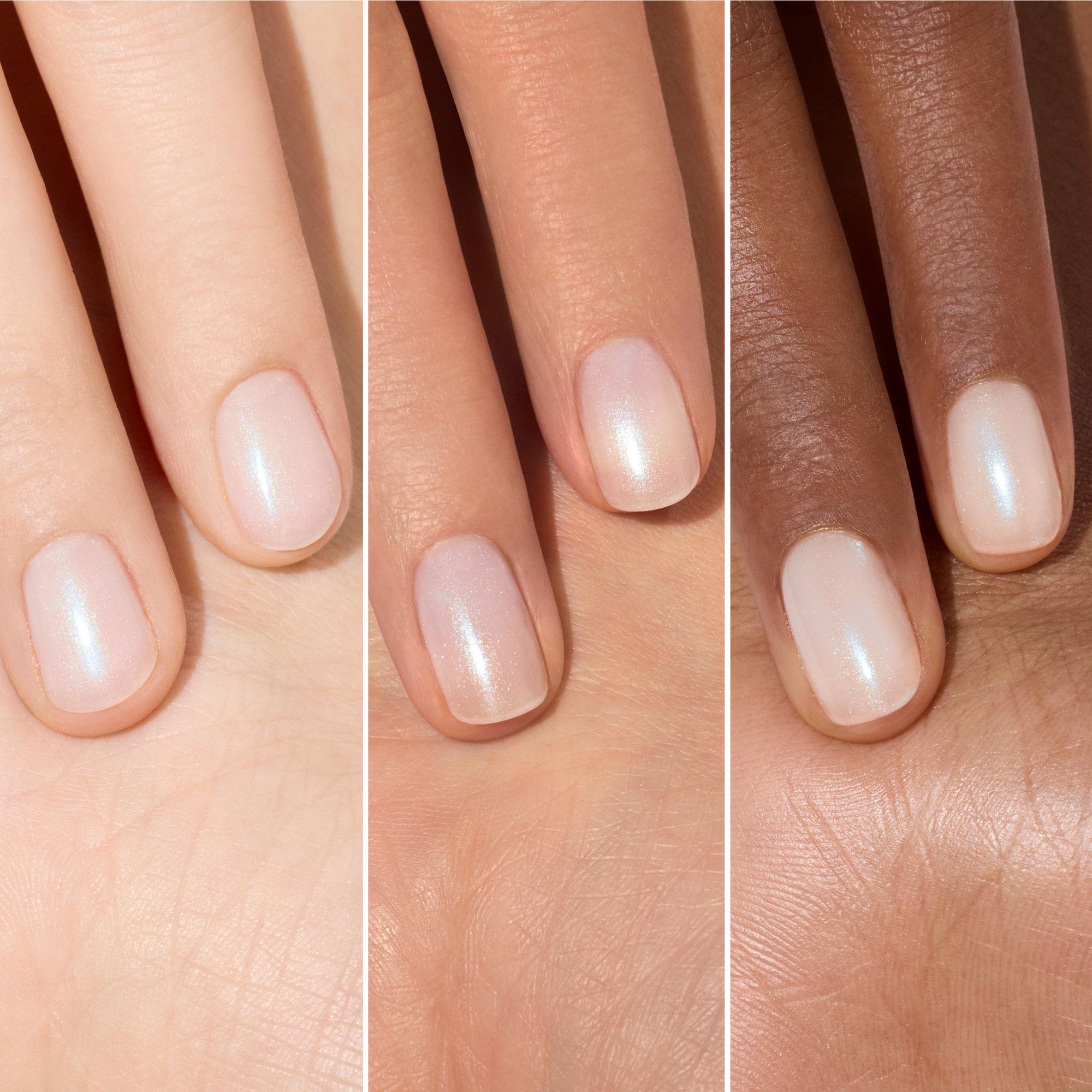 Manucurist ACTIVE Plump Aqua Glazed – Finish auf drei Hauttönen