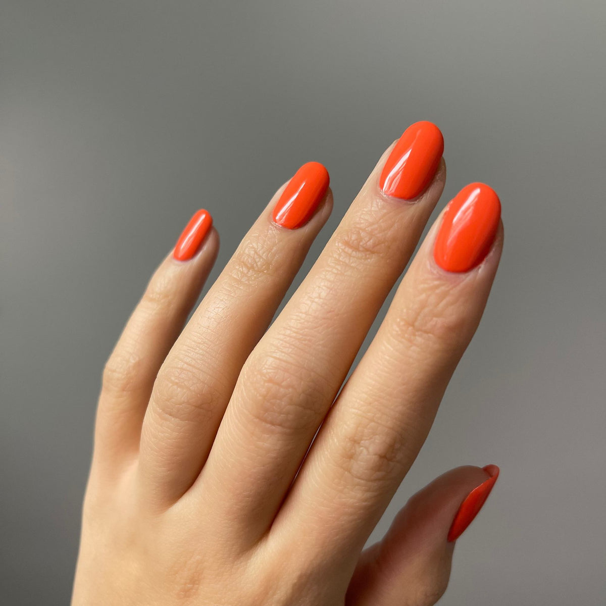 Nailberry L'Oxygéné Decadence – auf den Nägeln getragen, Tragebild 2