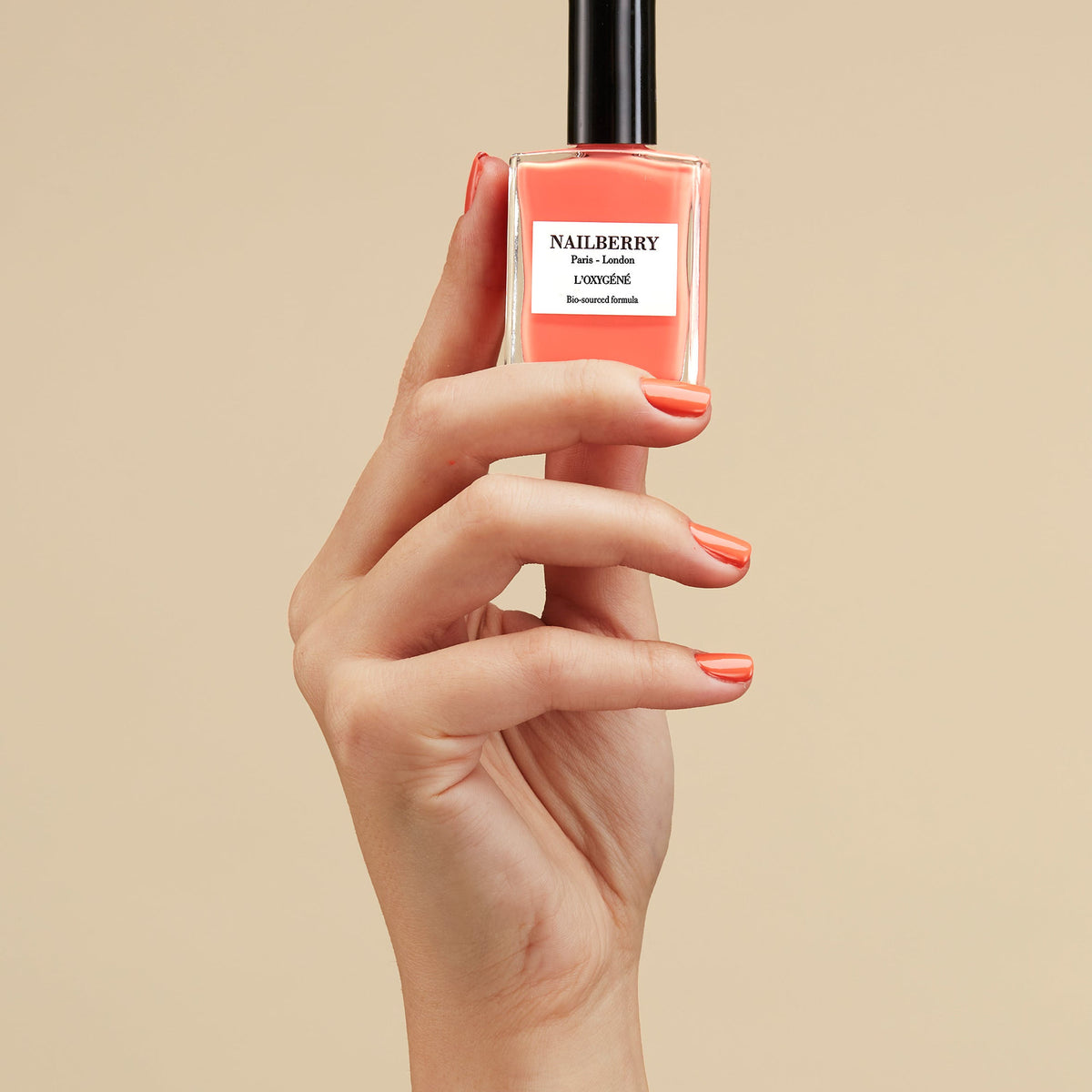 Nailberry L'Oxygéné Peony Blush – auf den Nägeln getragen, Tragebild 2