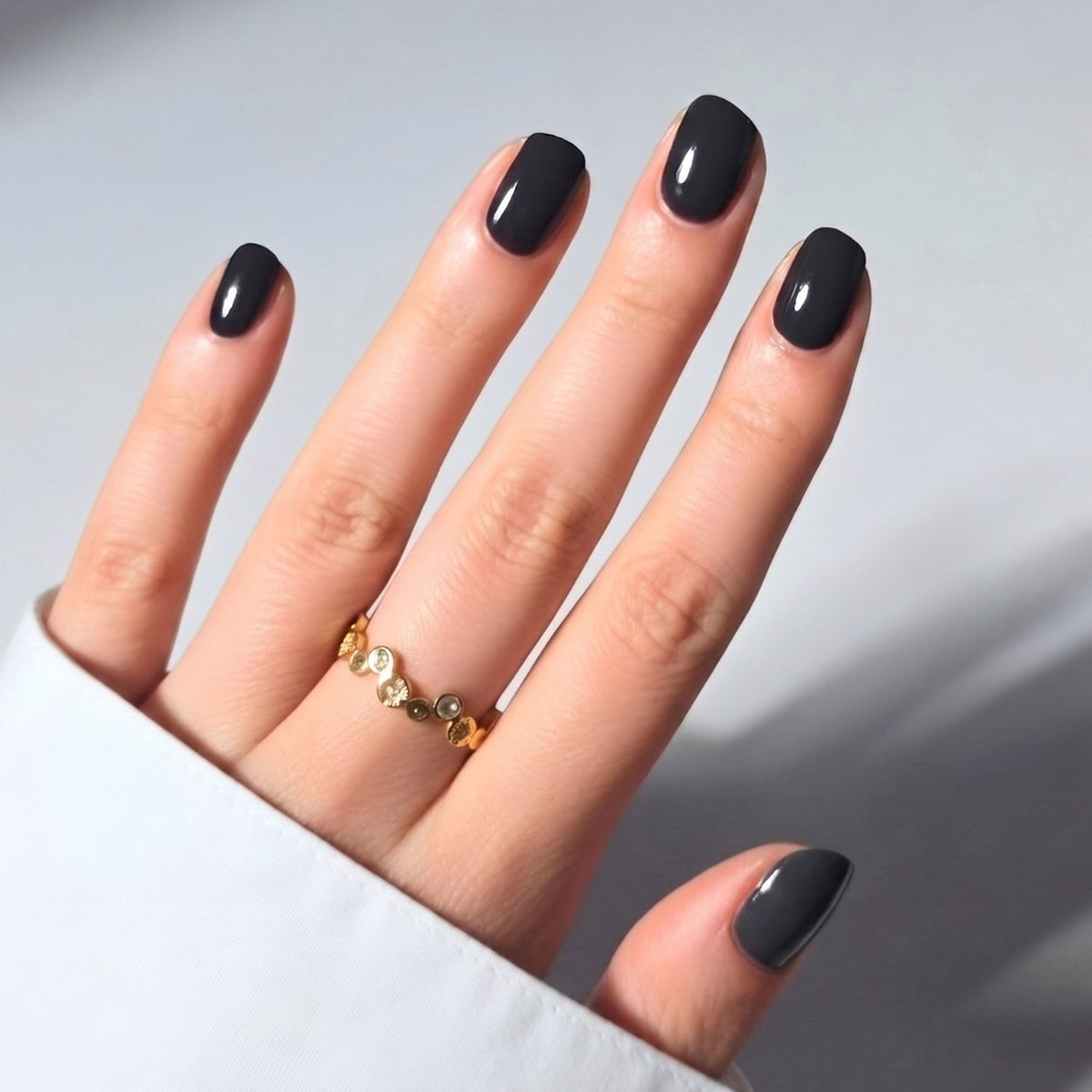 Nailberry L'Oxygéné Wild At Heart – auf den Nägeln getragen