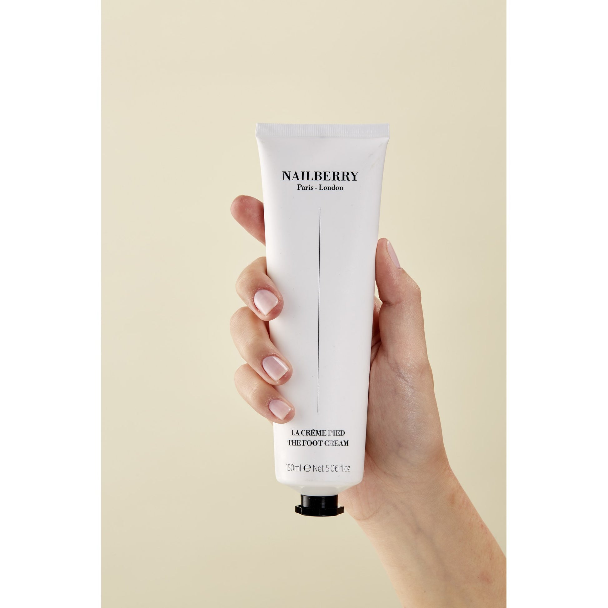 Nailberry The Foot Cream Detailansicht der Tube