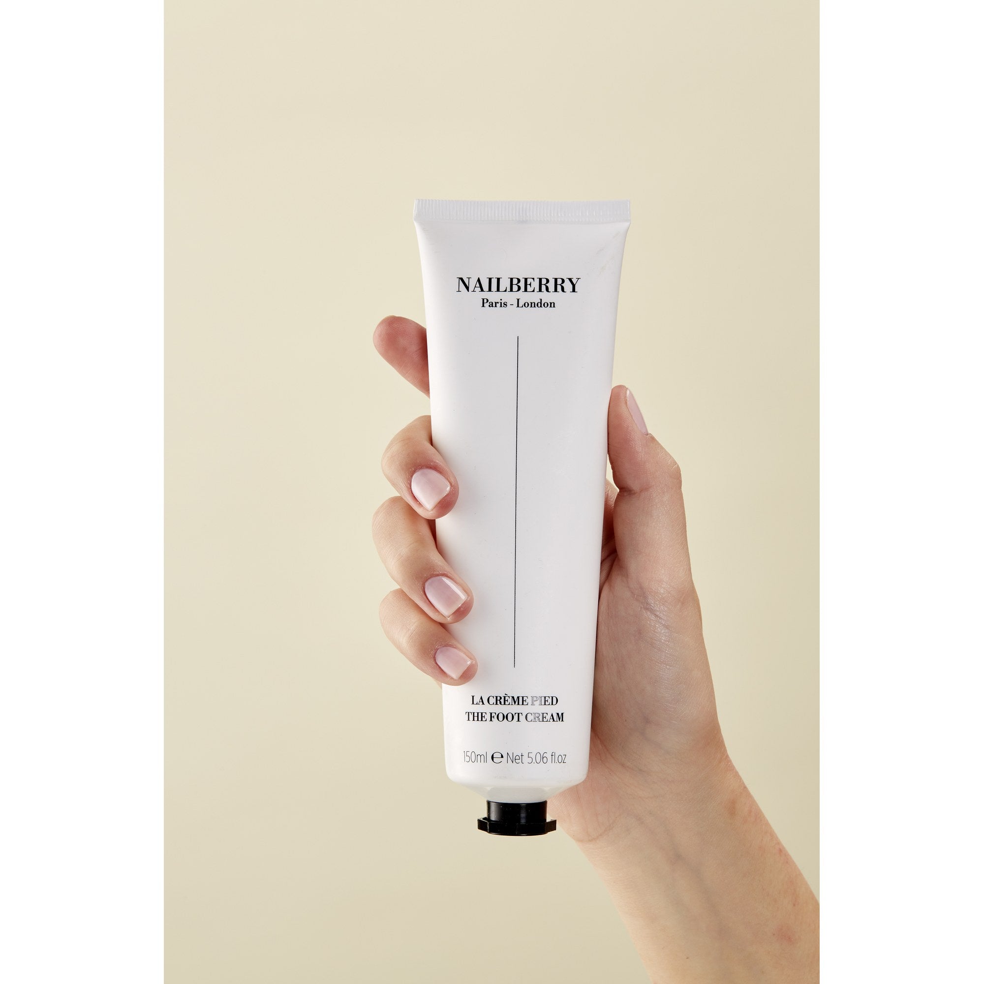 Nailberry The Foot Cream Detailansicht der Tube