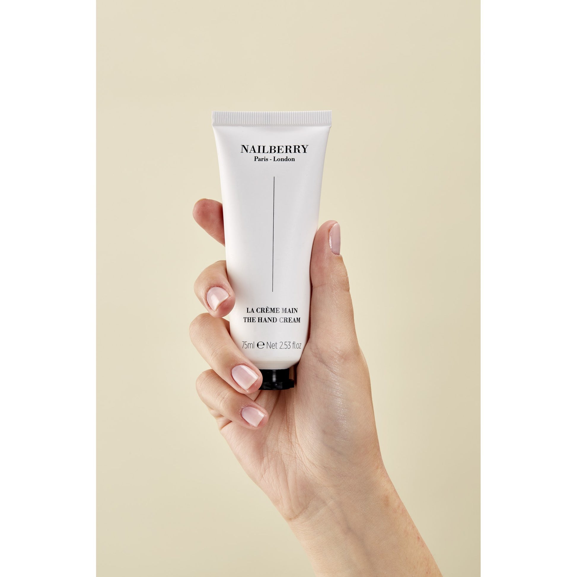 Nailberry The Hand Cream Detailansicht der Tube