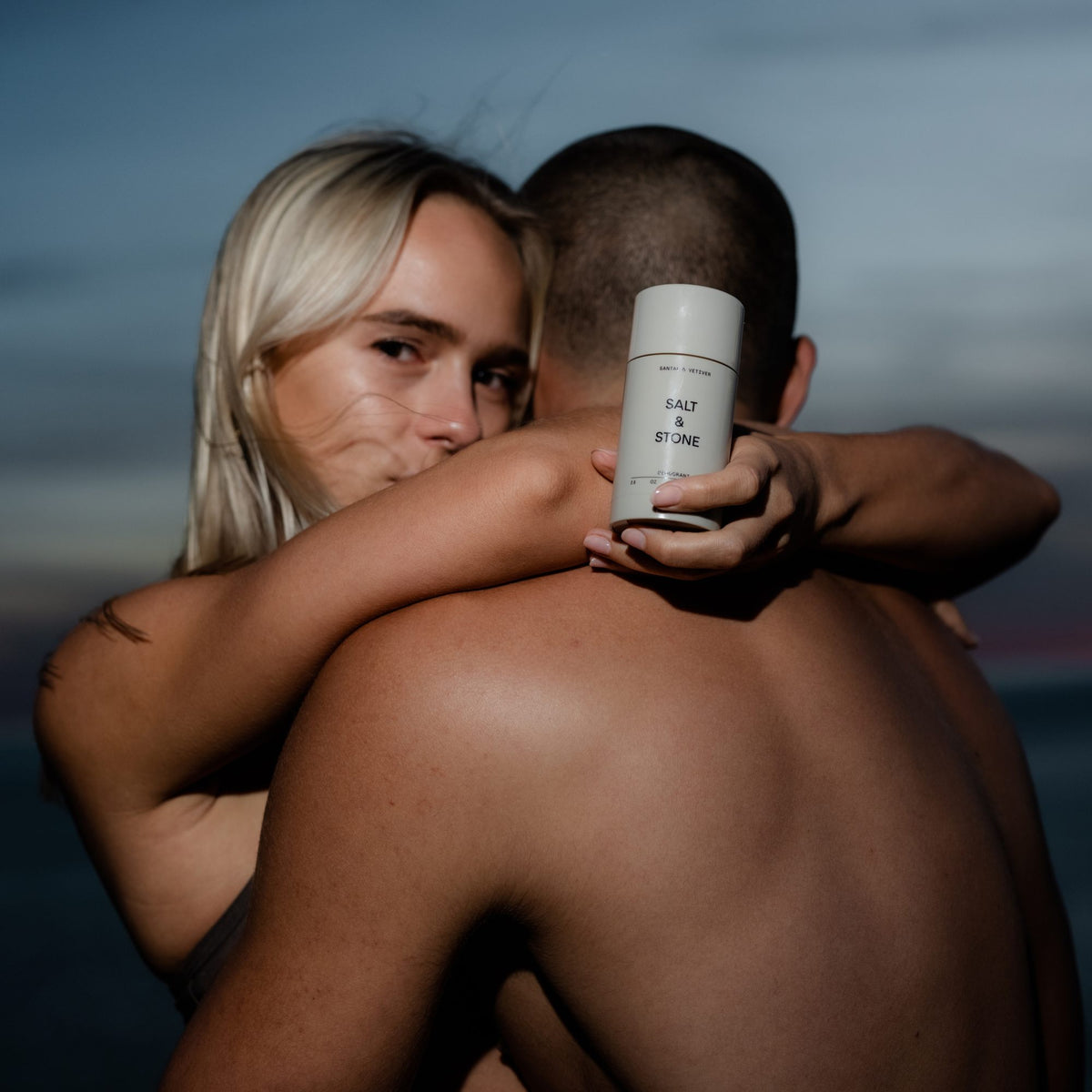 Salt & Stone Black Rose & Oud Deodorant - Extra Strength, 75g – Paar mit Deostick