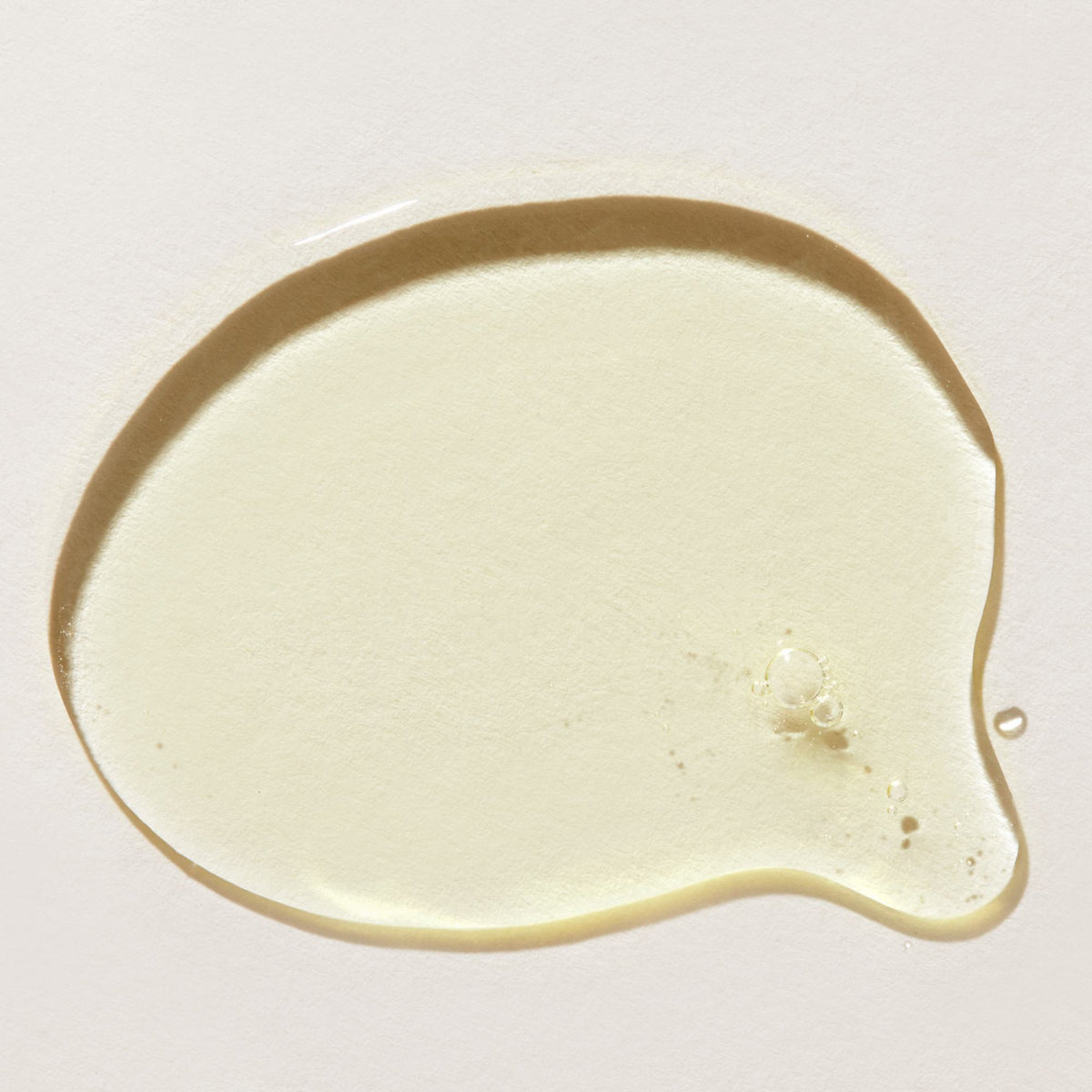 Susanne Kaufmann Bath for the Senses / Bad für die Sinne, 250ml – Textur: goldgelbes Badeöl