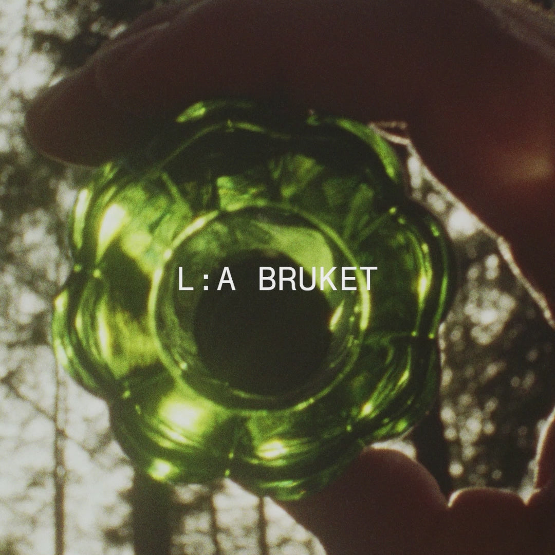 Video laden: No 333 Övernatur: L:A BRUKET No 333 Övernatur Eau de Parfum Video