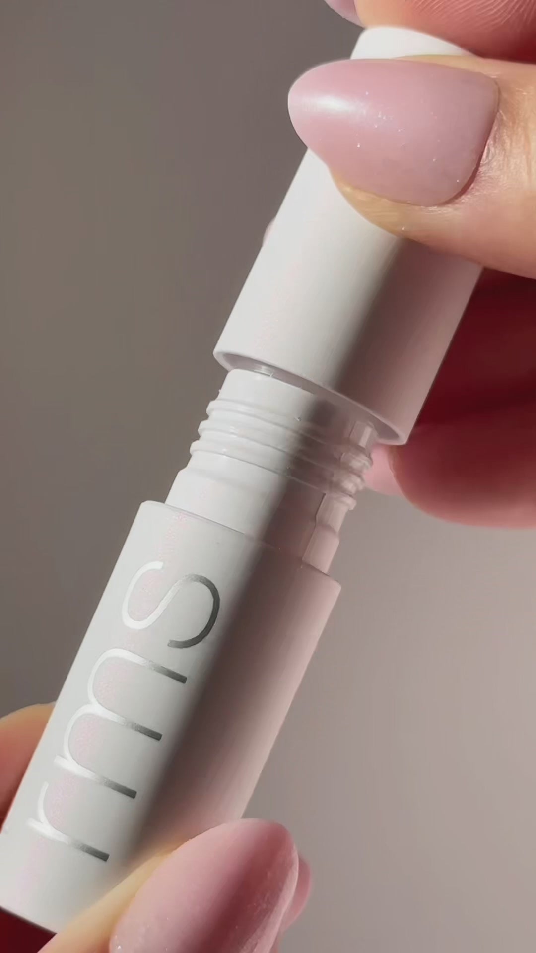 Video laden: The Mini Lip Oil Trio, 3 x 3,4ml