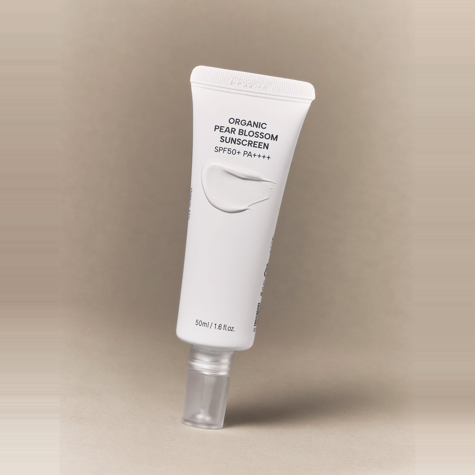 Tube mit aufgetragenem Cremestrich auf der Verpackung