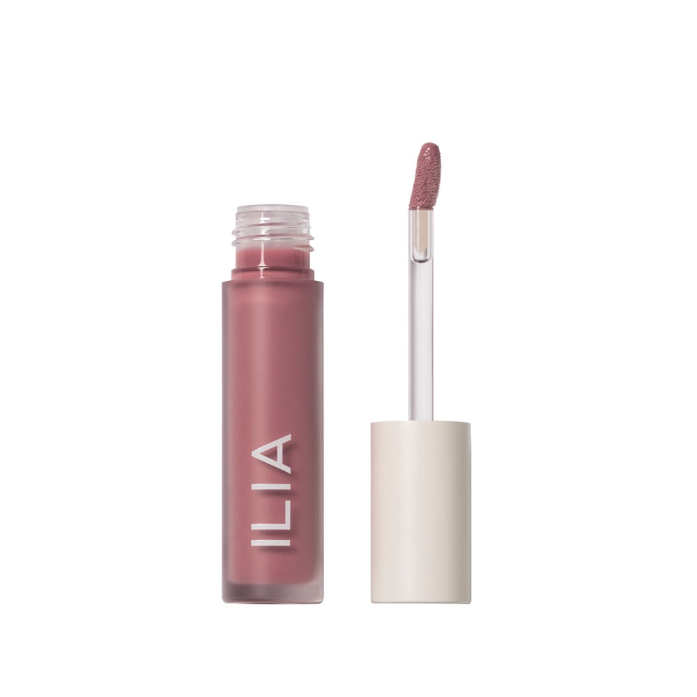 Das Balmy Gloss Tinted Lip Oil in der Farbe Maybe Violet von Ilia Beauty
