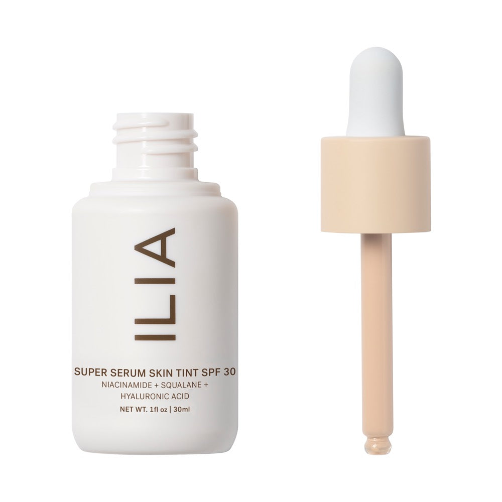 Das Super Serum Skin Tint von ILIA Beauty in der Farbe Rendezvous