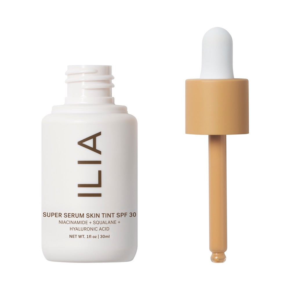 Das Super Serum Skin Tint von ILIA Beauty in der Farbe Ora